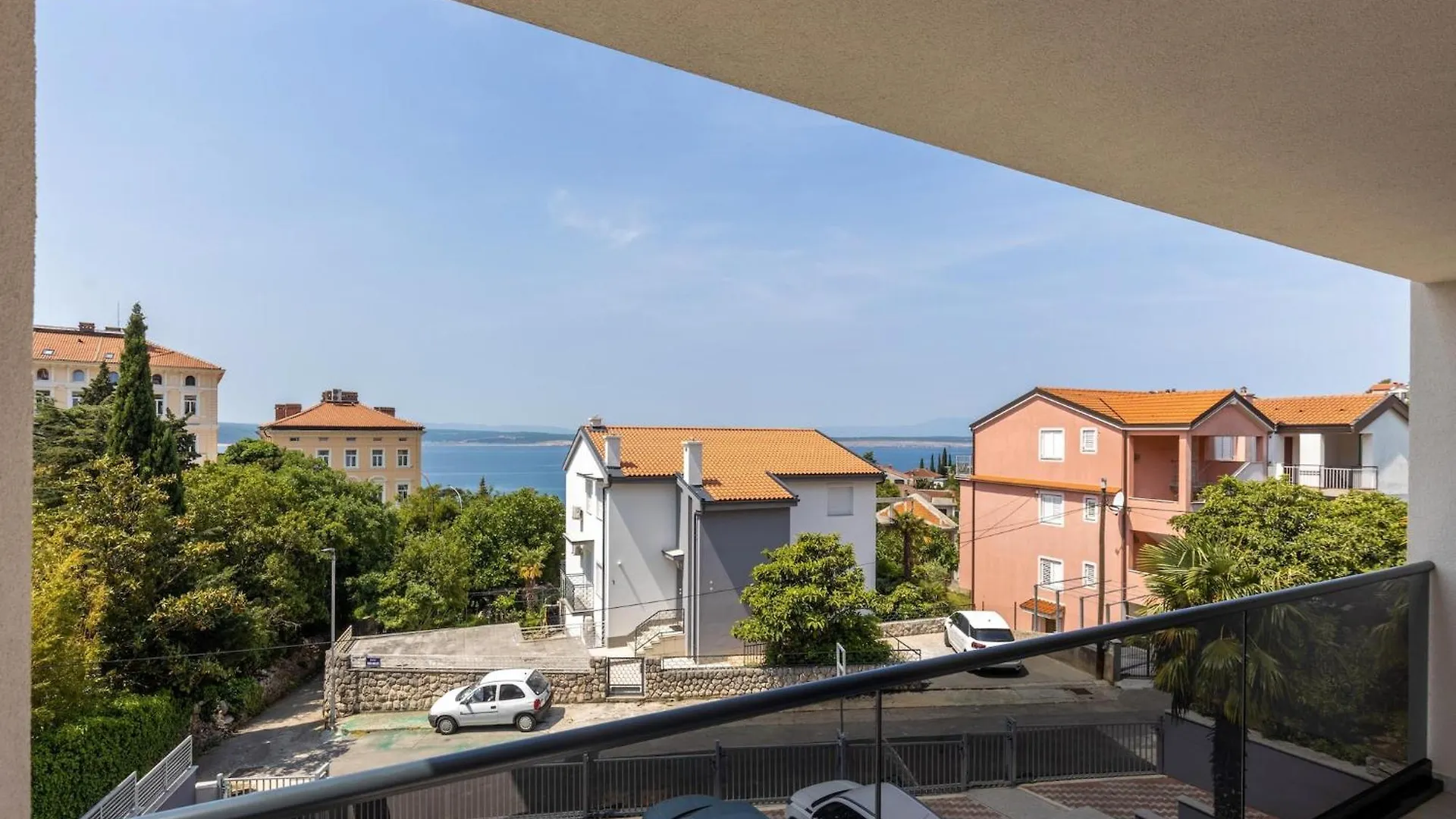 Modern Home With Balcony And Swimming Pool Crikvenica Apartment